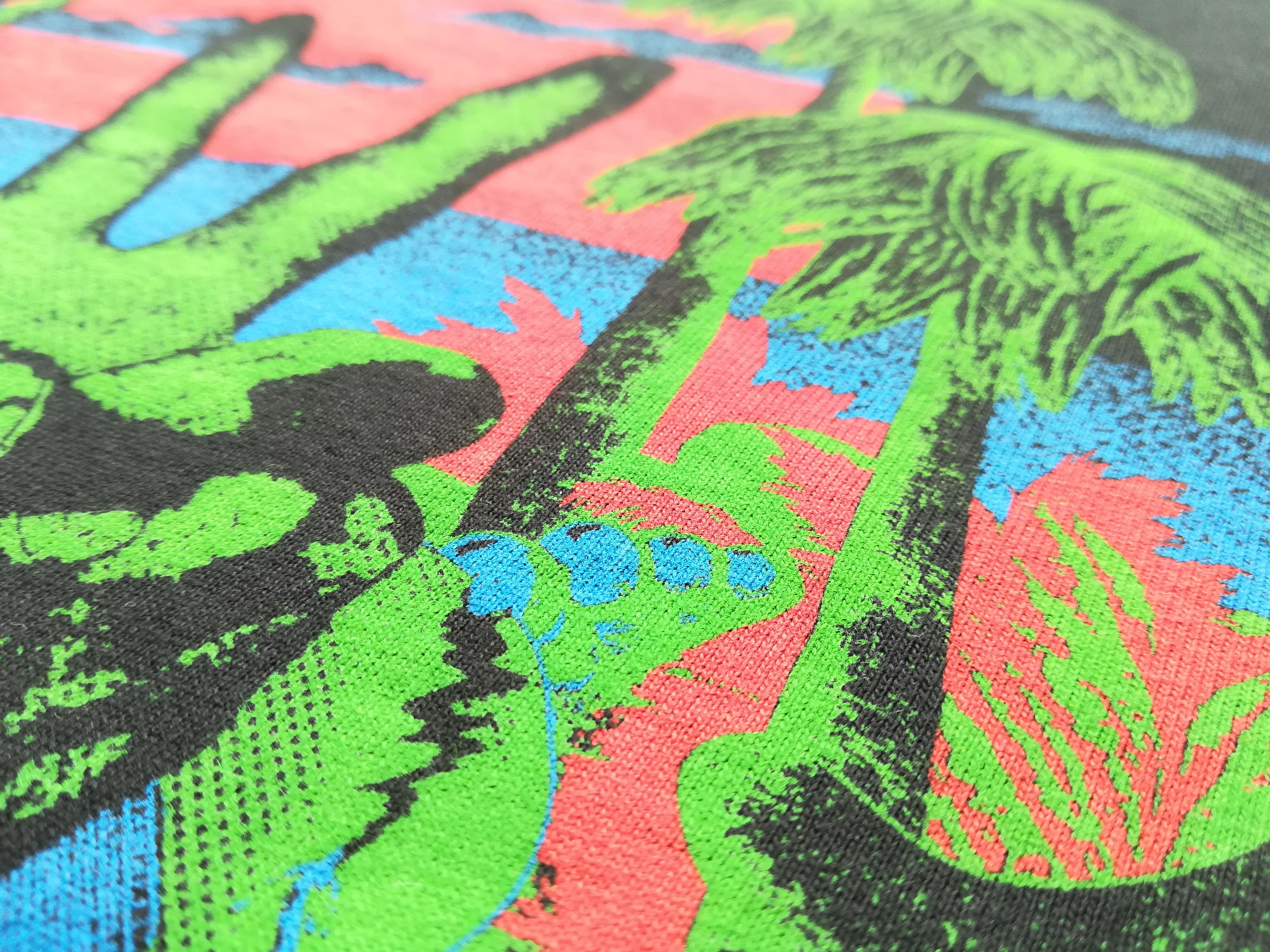 V Album T-shirt - Image 4